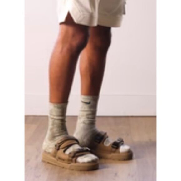SEICHI Mens Tan Slide Sandals Size 9 New In Box main image 4